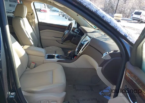 2015 Cadillac Srx Luxury Collection z USA, uszkodzony, nr VIN 3GYFNEE31FS521249